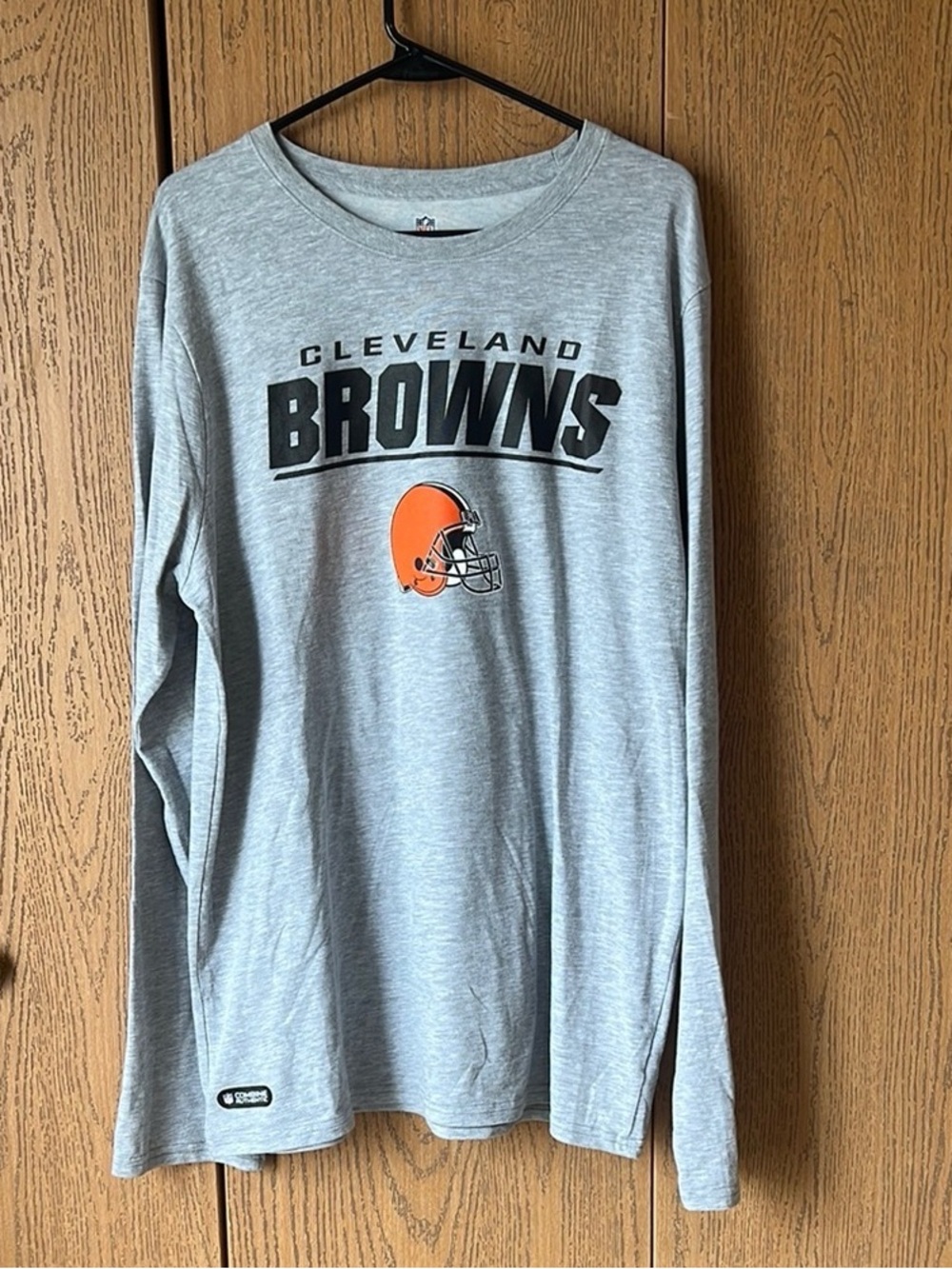 NFL Cleveland Browns Long Sleeve Shirt Mens XL Gray Orange Football Tee